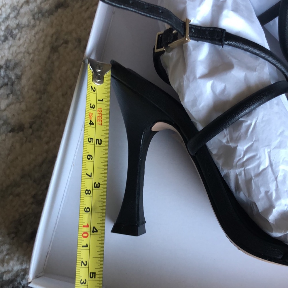 BRAND NEW NEVER WORN Schutz Strappy sandals heels - Picture 3 of 7